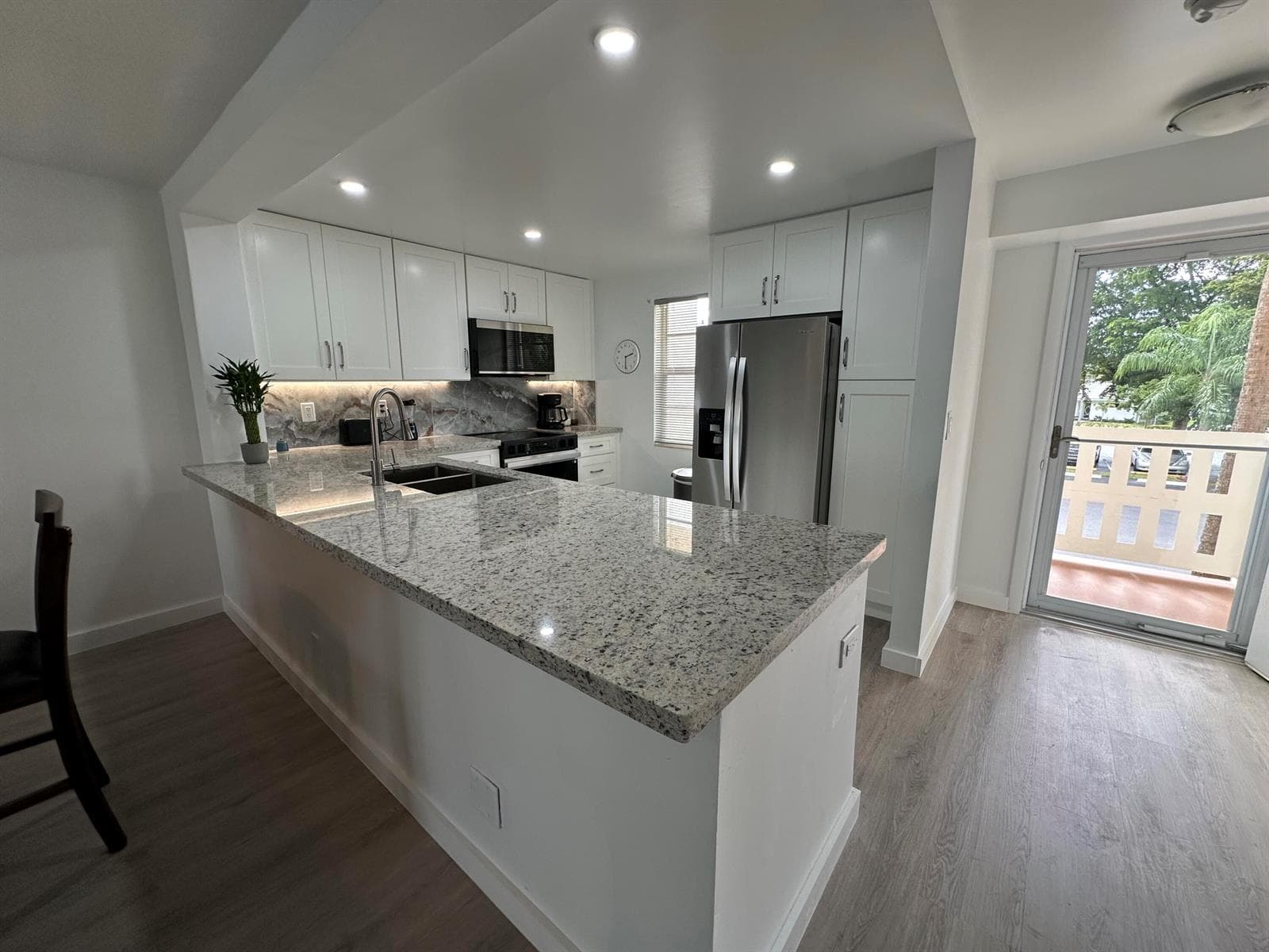 141 SE 3rd Avenue # 203, Dania Beach, FL 33004 — zdjęcie 3