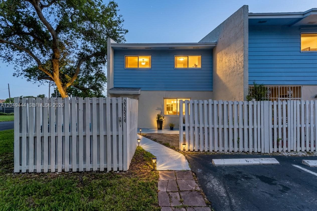 22334 SW 103rd Ct, Cutler Bay, FL 33190