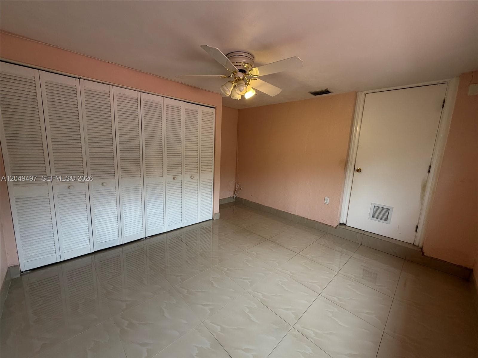 1061 E 20th St, Hialeah, FL 33013 — zdjęcie 5