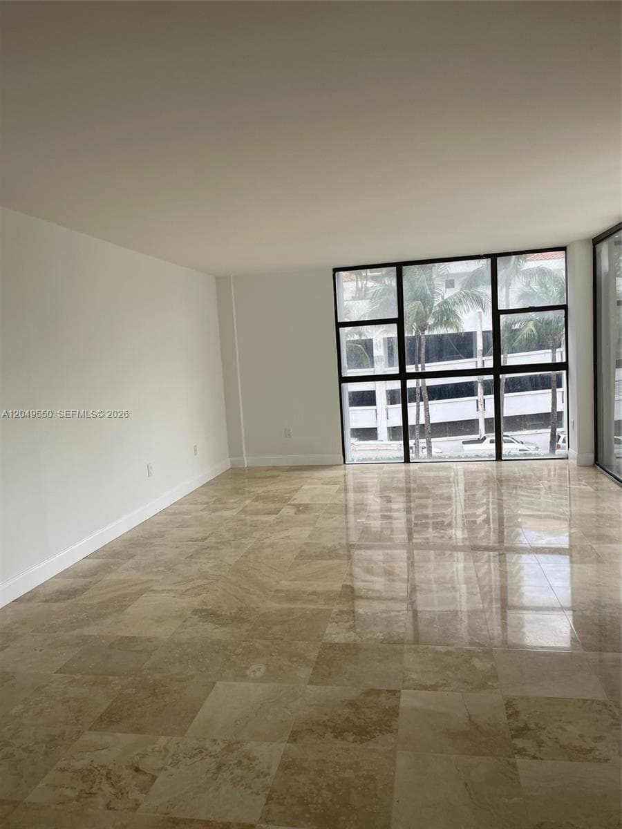3731 N Country Club Dr # 323, Aventura, FL 33180 — zdjęcie 2
