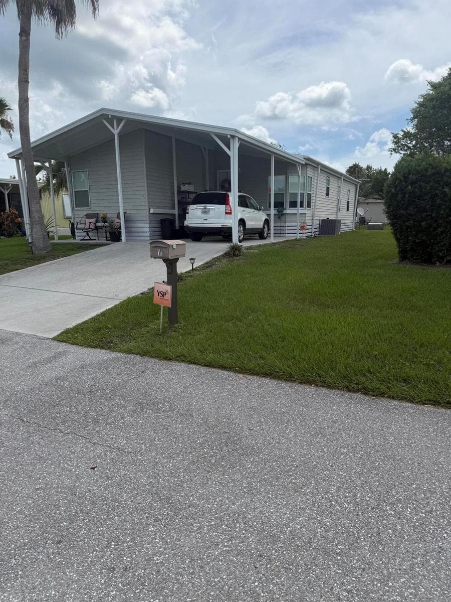 11 Nuevo Leon Road, Port St. Lucie, FL 34952