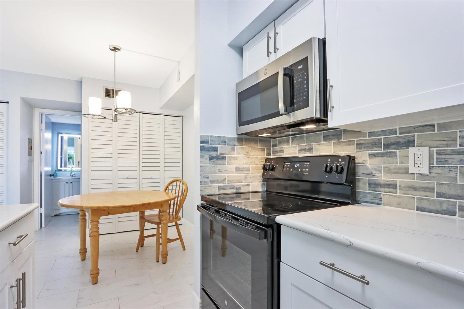 6313 Chasewood Drive # B, Jupiter, FL 33458