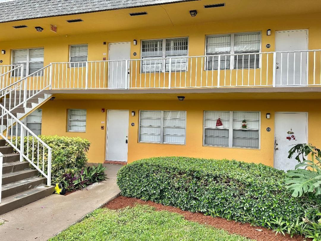 240 Croton Avenue # 110, Lantana, FL 33462 — zdjęcie 3