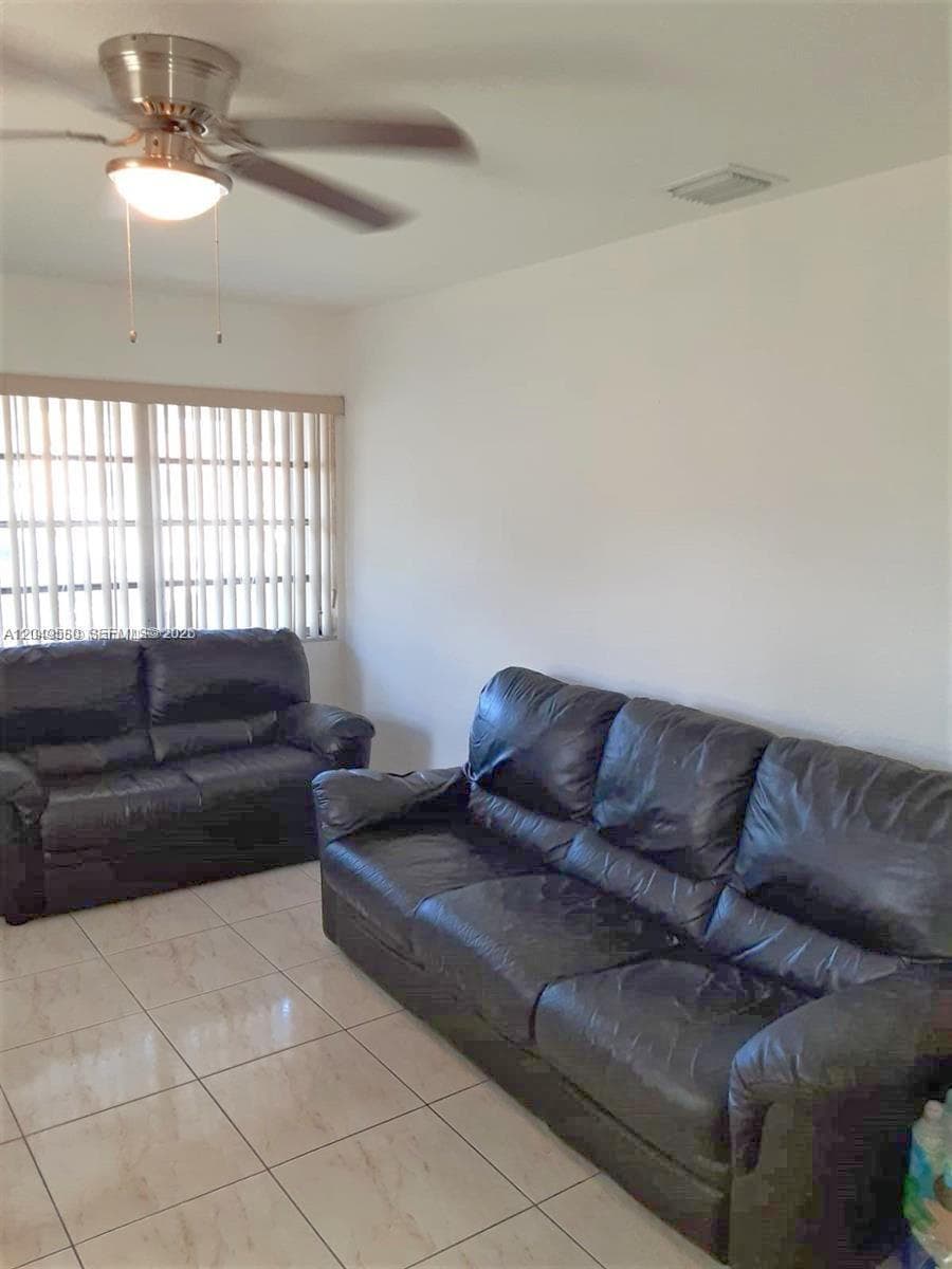 3062 NW 60th St, Miami, FL 33142 — zdjęcie 3