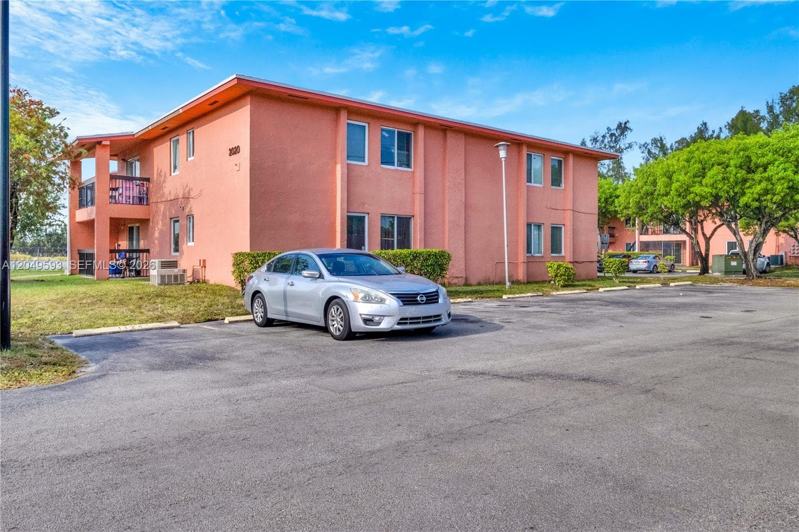 2020 NW 119th St # 1122, Miami, FL 33167 — zdjęcie 3