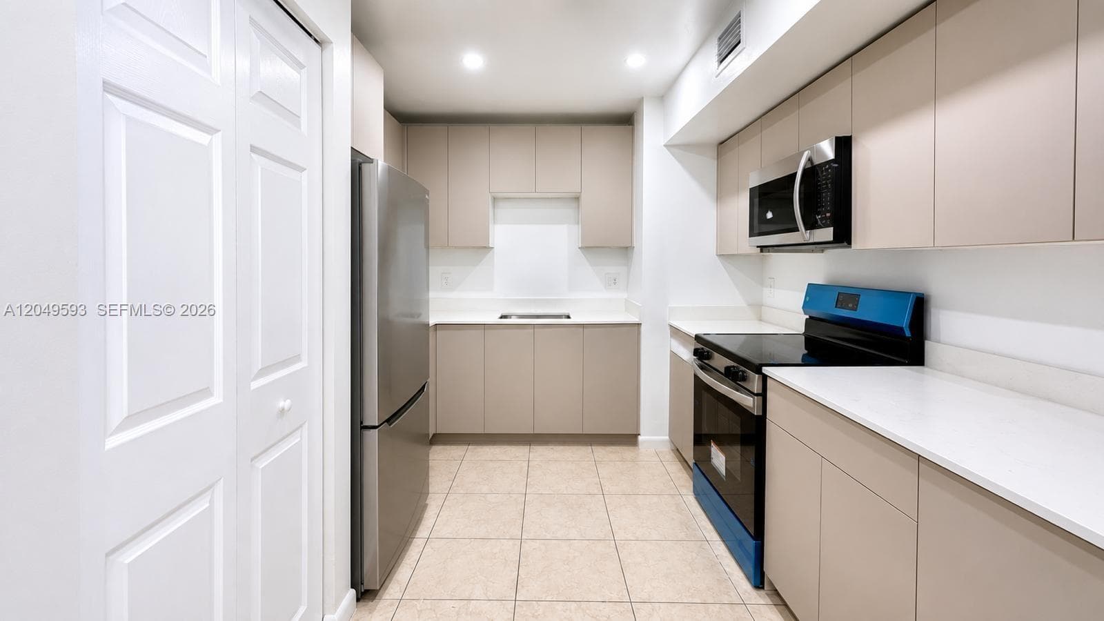 2020 NW 119th St # 1122, Miami, FL 33167