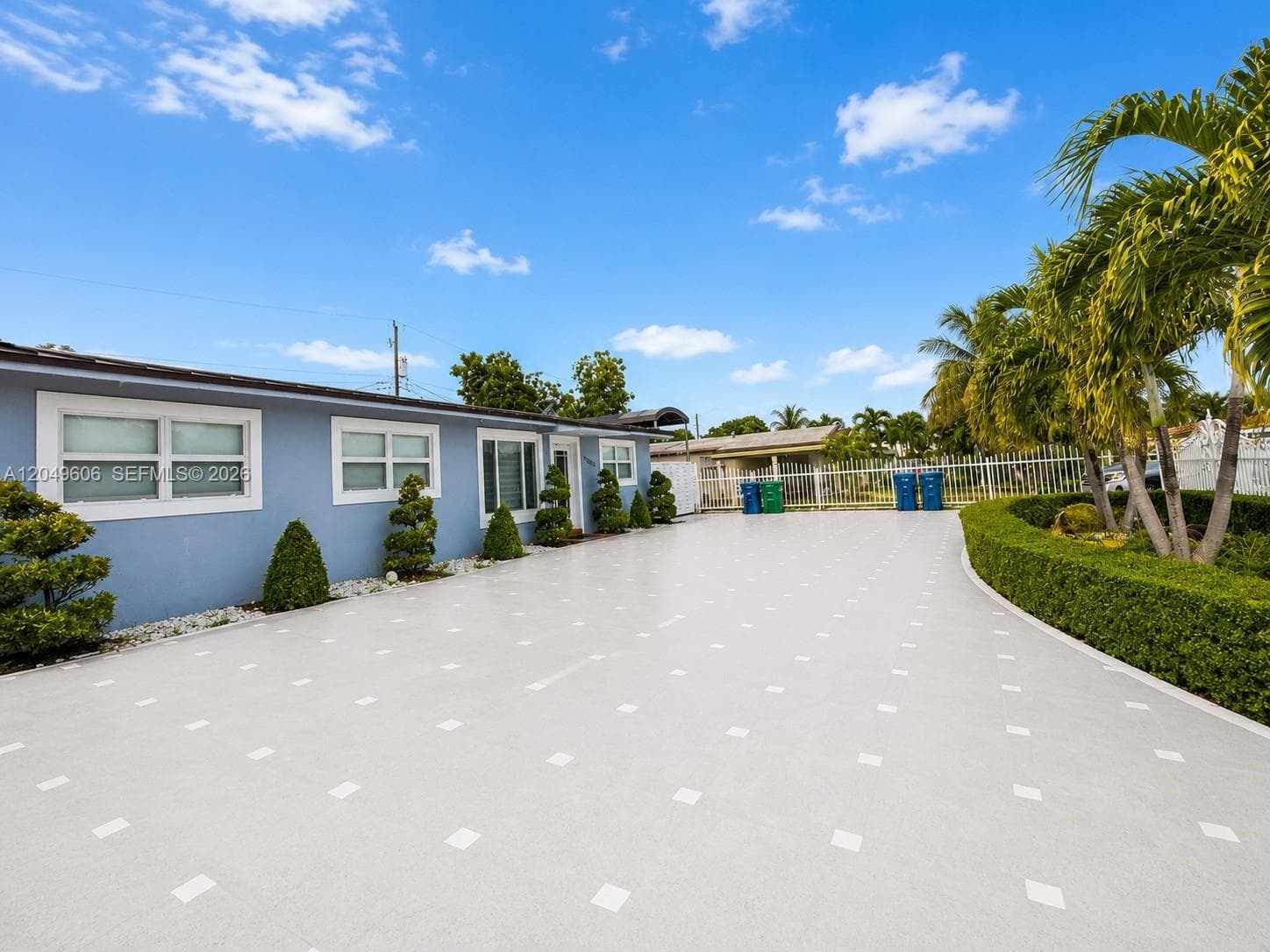 17370 NW 52nd Pl, Miami Gardens, FL 33055