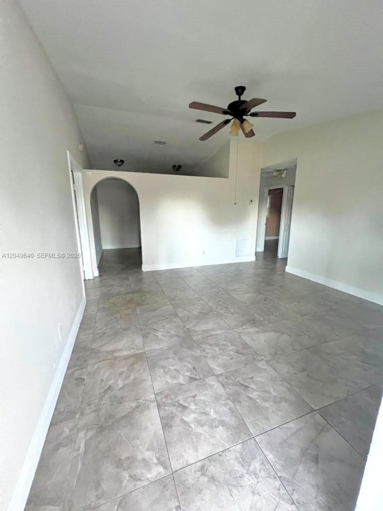 2201 Scott St # B, Hollywood, FL 33020 — zdjęcie 3