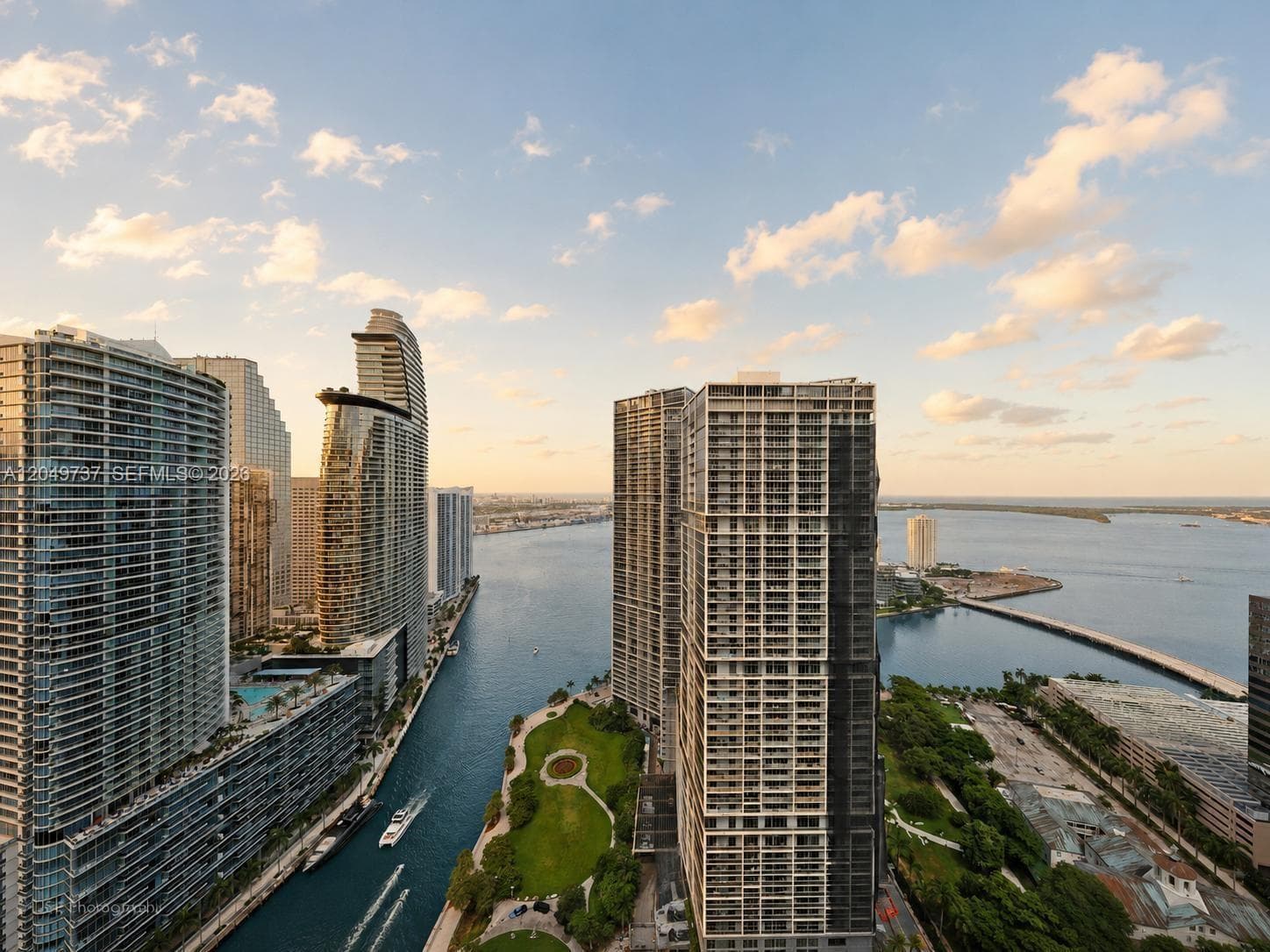 77 SE 5th Street # UPH01, Miami, FL 33131