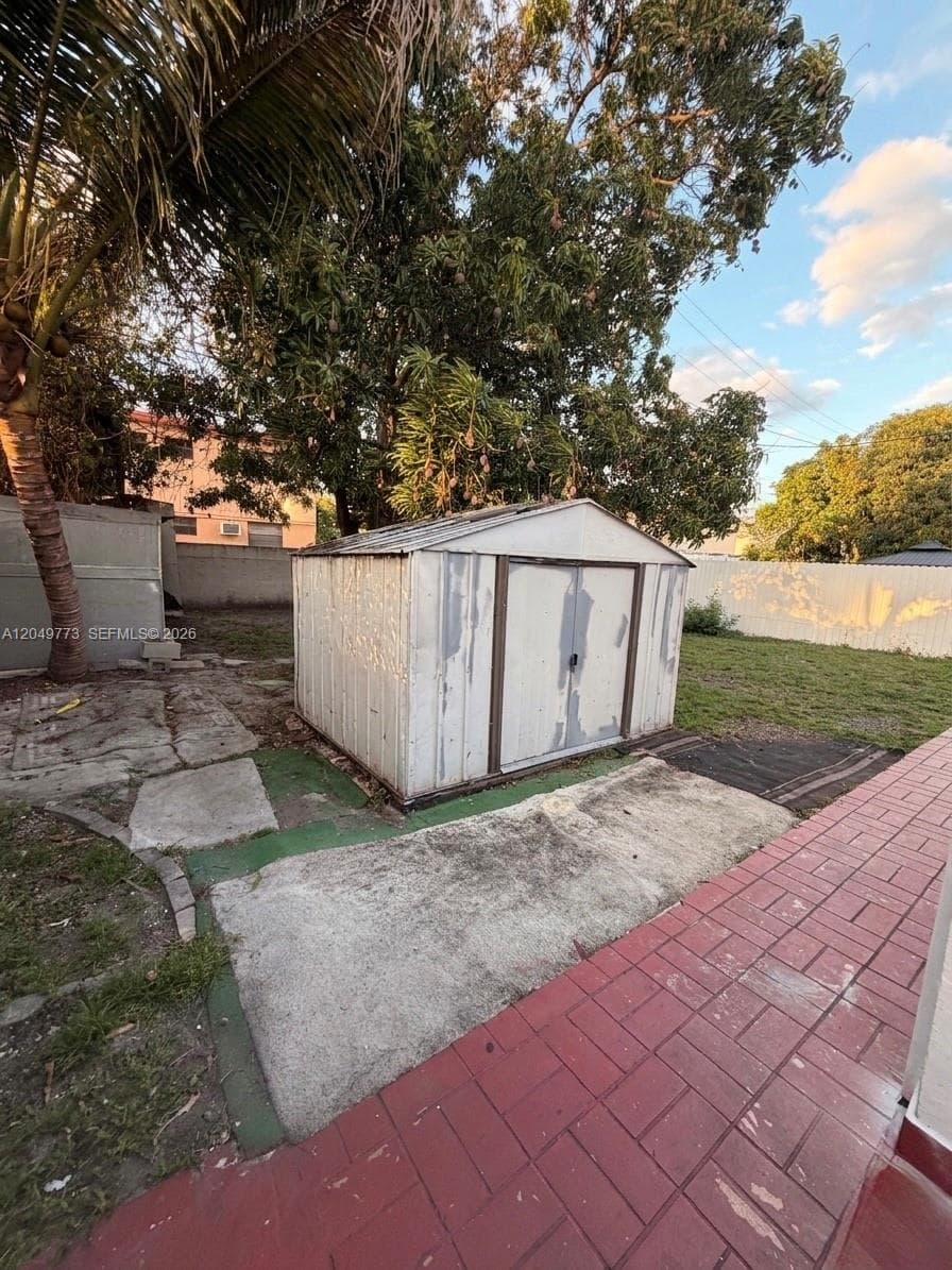 41 E 20th St, Hialeah, FL 33010 — zdjęcie 3