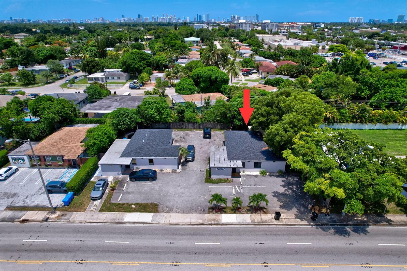 16811 NE 6th Avenue, North Miami Beach, FL 33162 — zdjęcie 2
