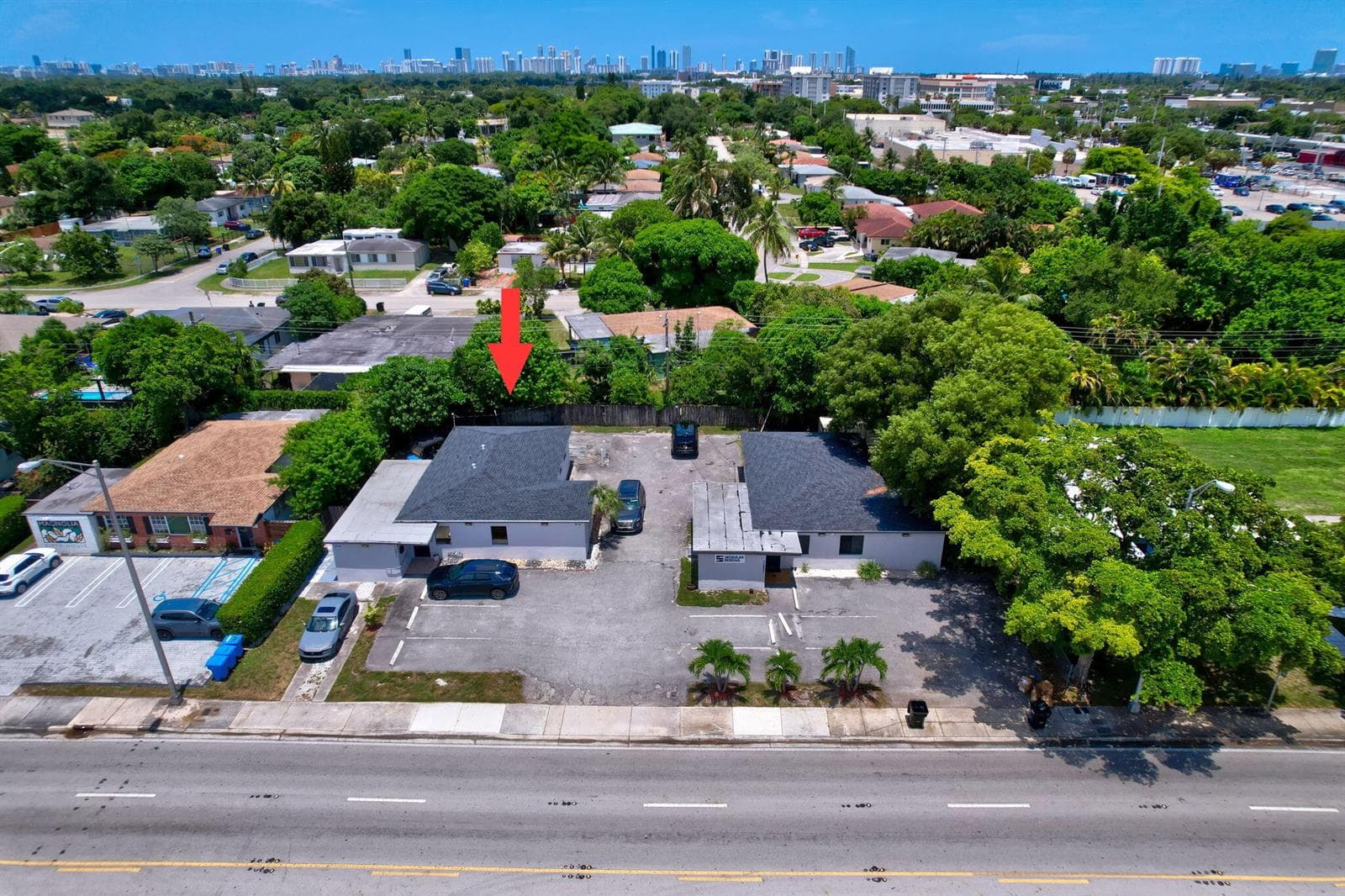 16811 NE 6th Avenue, North Miami Beach, FL 33162 — zdjęcie 3