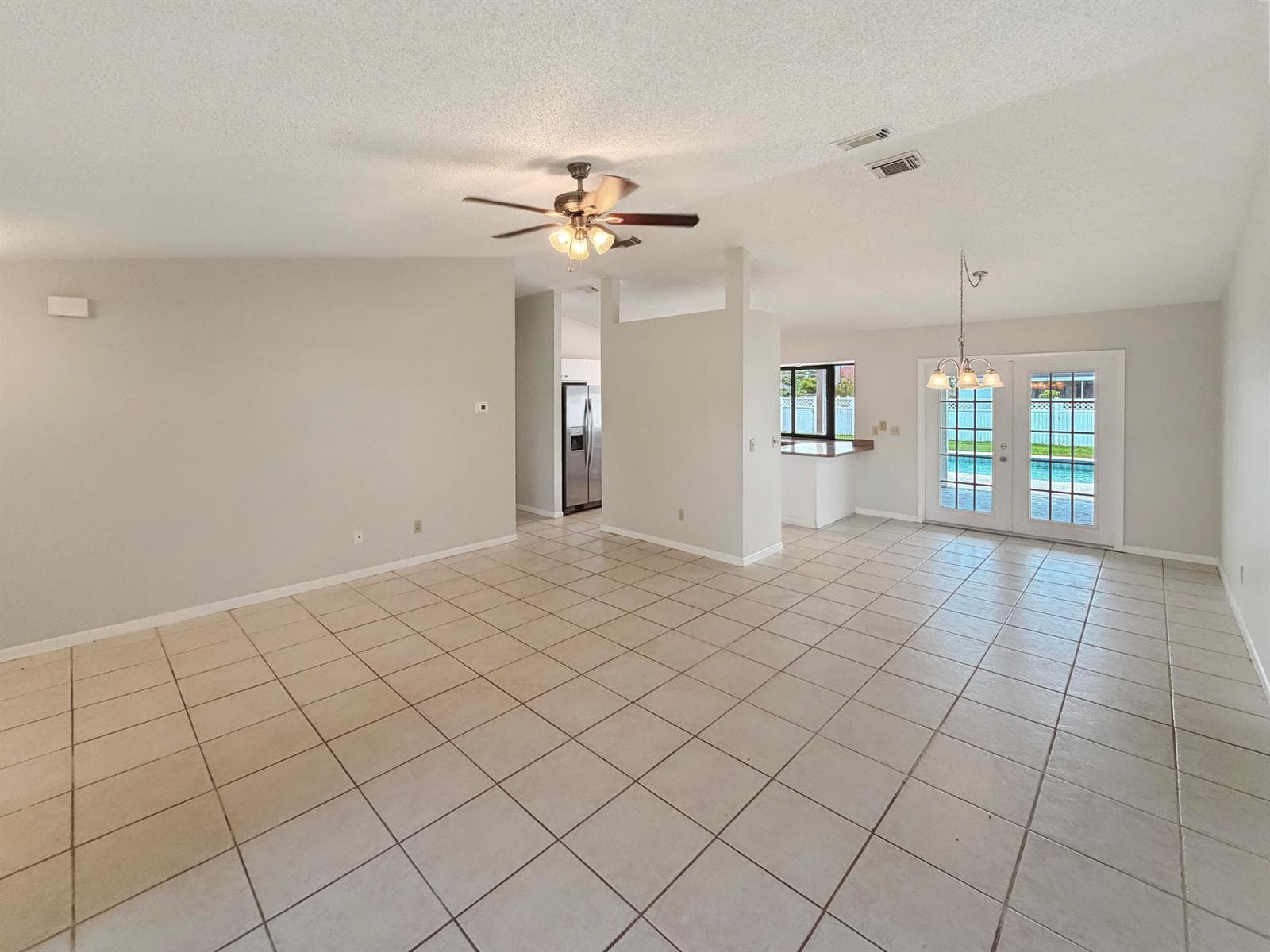 2305 SW Fern Circle, Port St. Lucie, FL 34953 — zdjęcie 3
