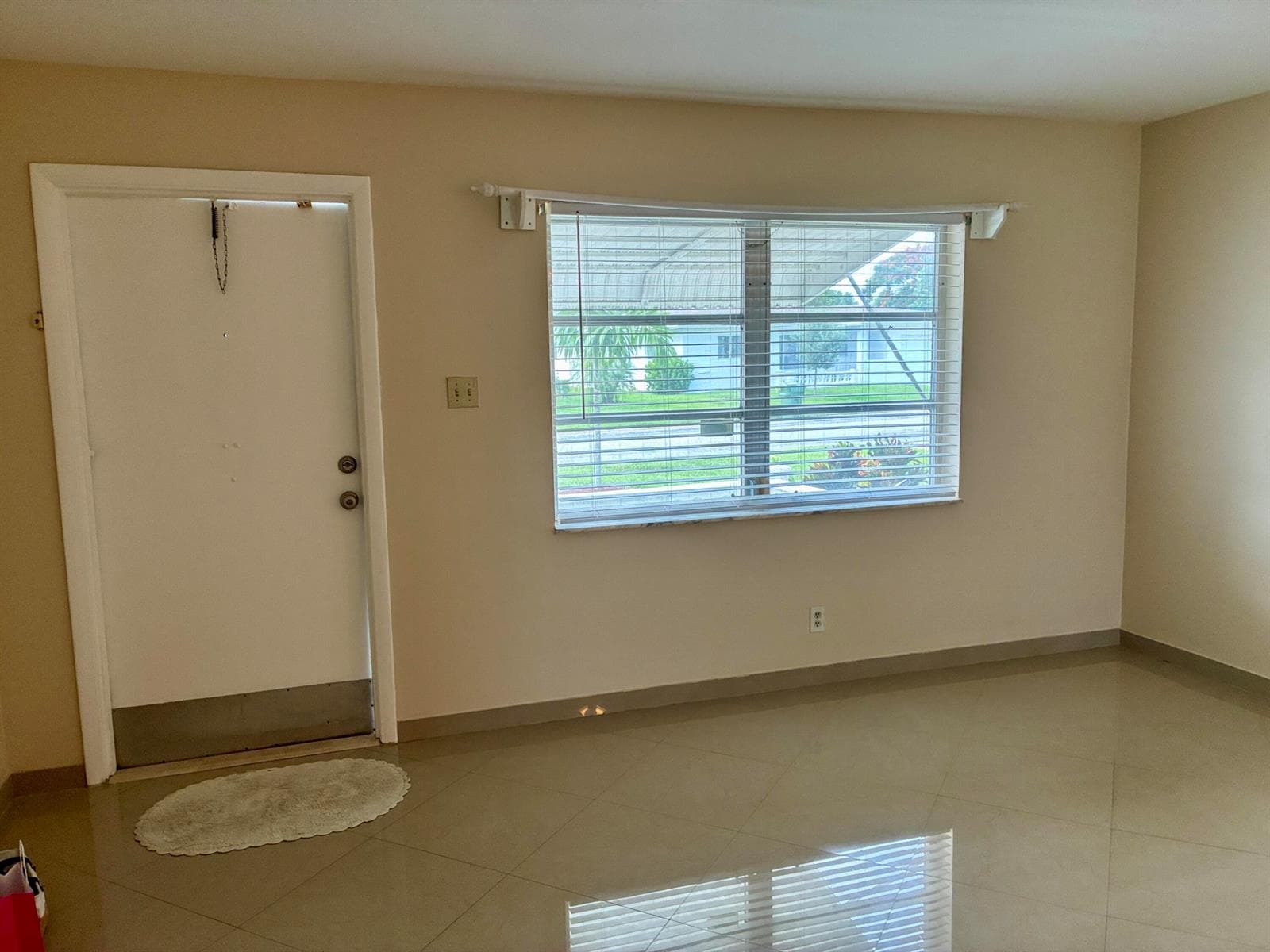 7470 NW 7th Place, Margate, FL 33063 — zdjęcie 2