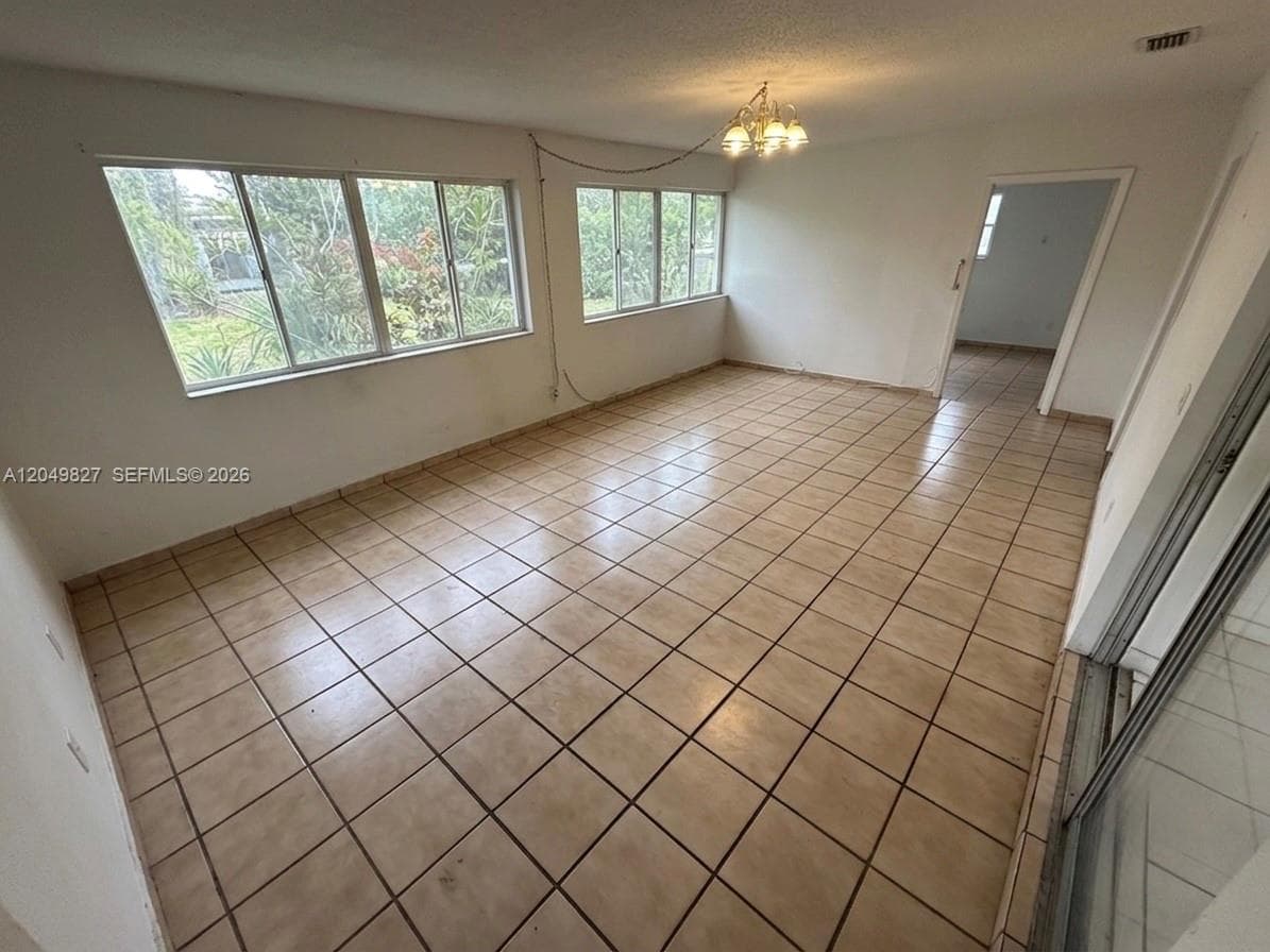 3851 NW 210th Ter, Miami Gardens, FL 33055 — zdjęcie 5