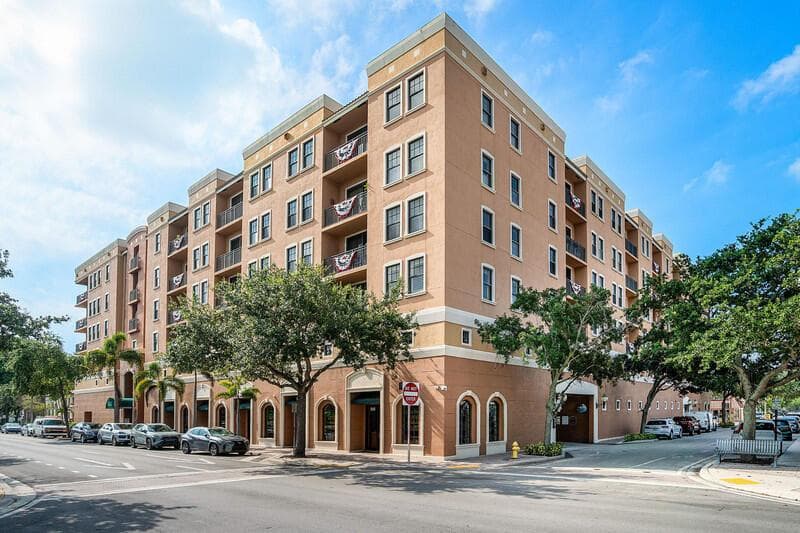 511 Lucerne Avenue # 618, FL 33460