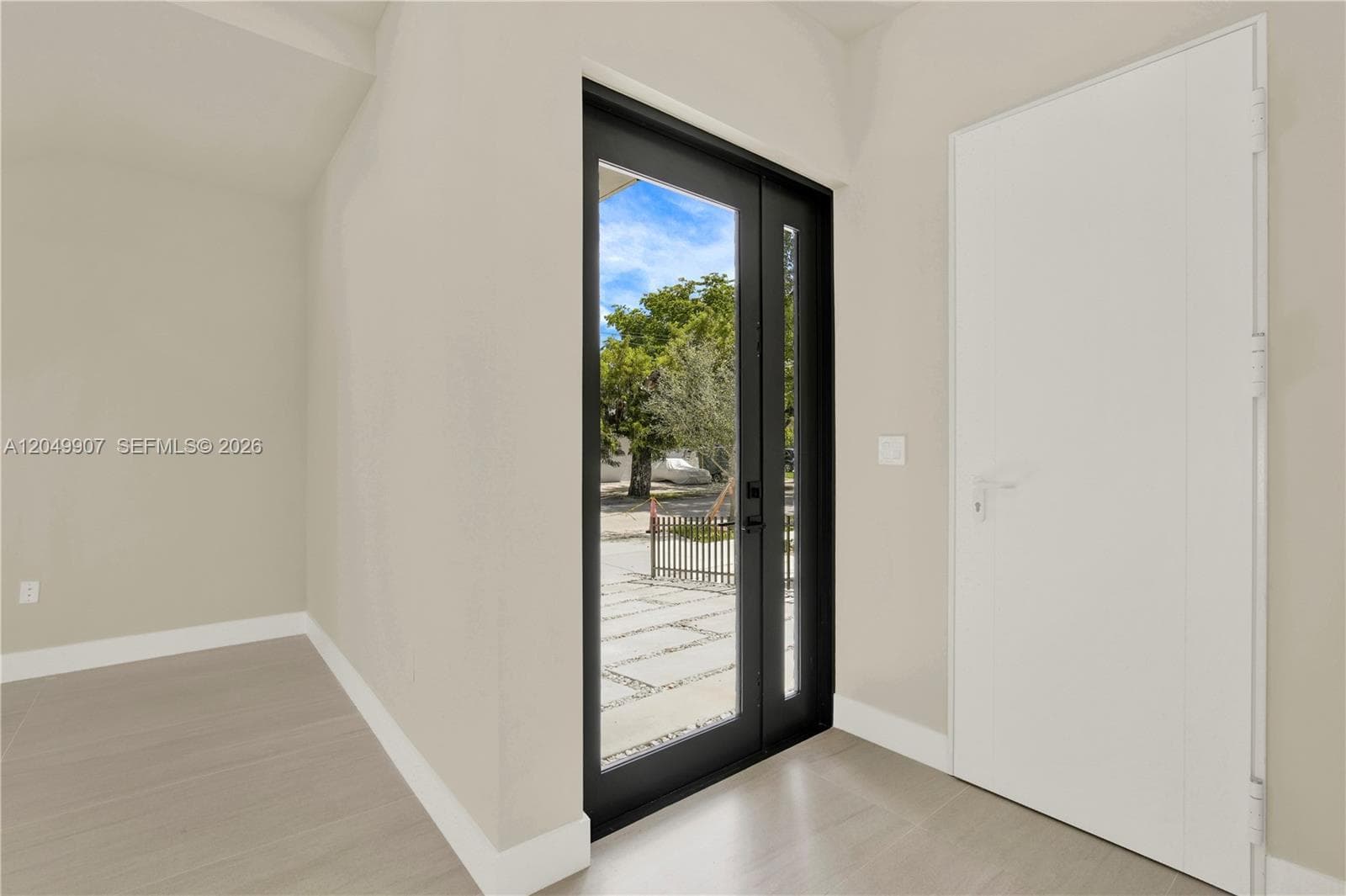 3437 SW 29th St # 3437, Miami, FL 33133 — zdjęcie 4