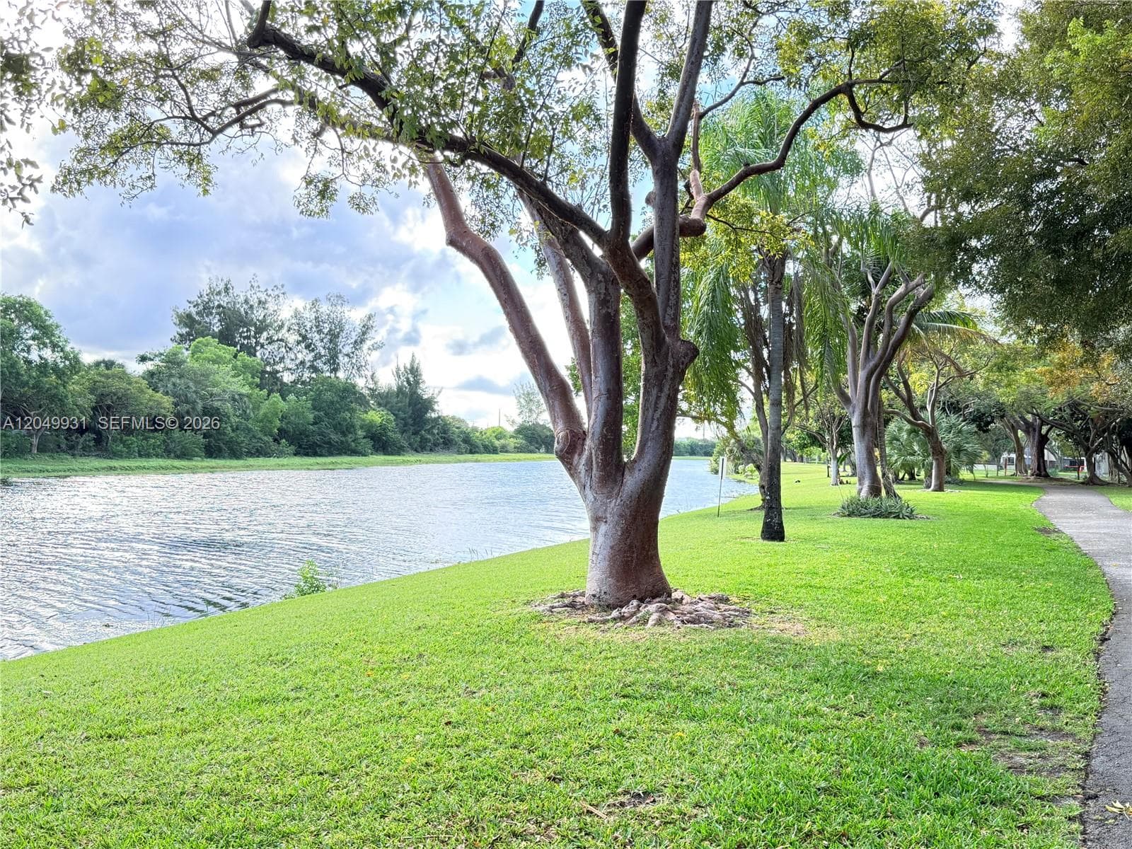 2206 S Cypress Bend Dr # 508, Pompano Beach, FL 33069