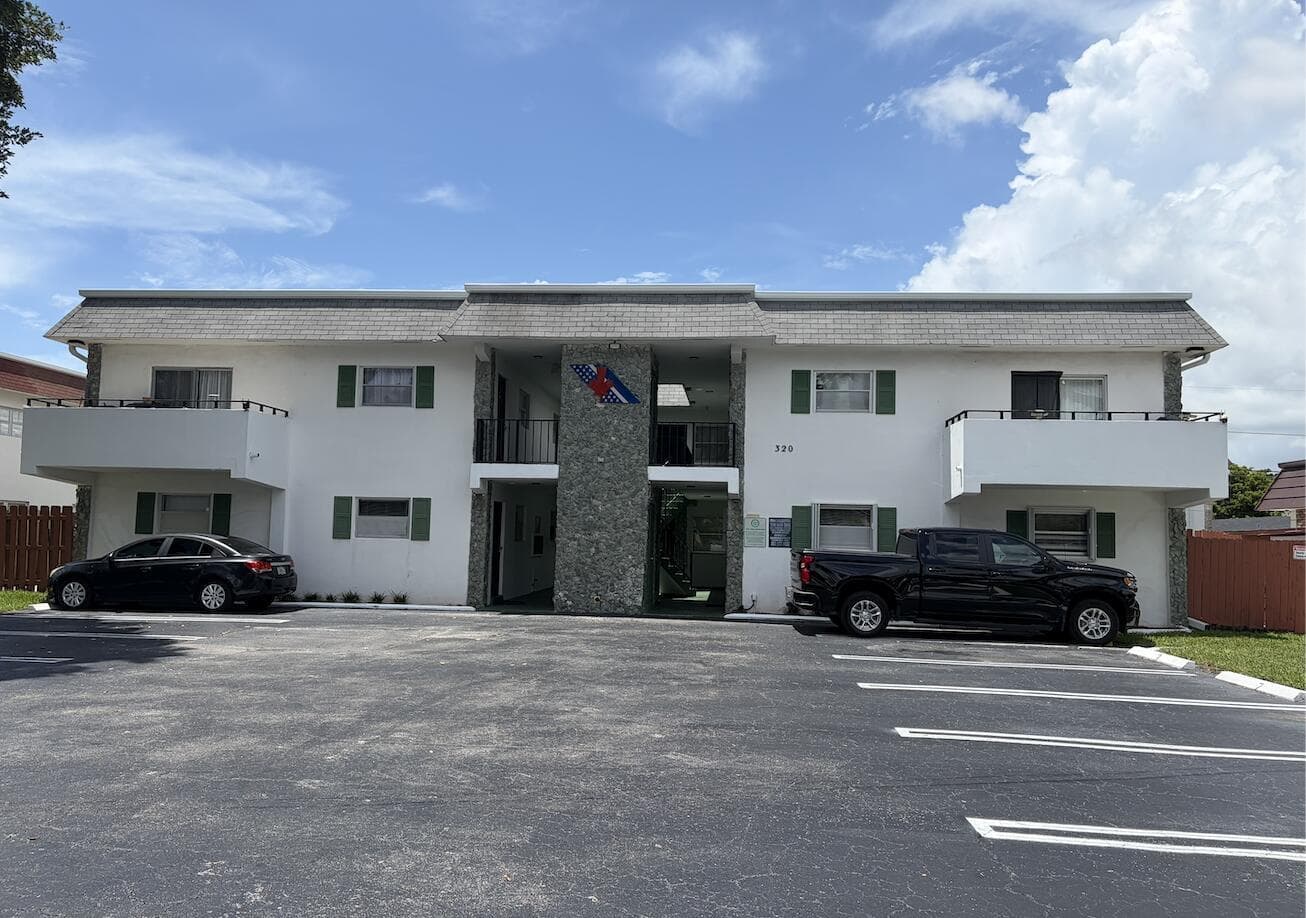 320 SW 1st Street # D-4, Pompano Beach, FL 33060 — zdjęcie 2