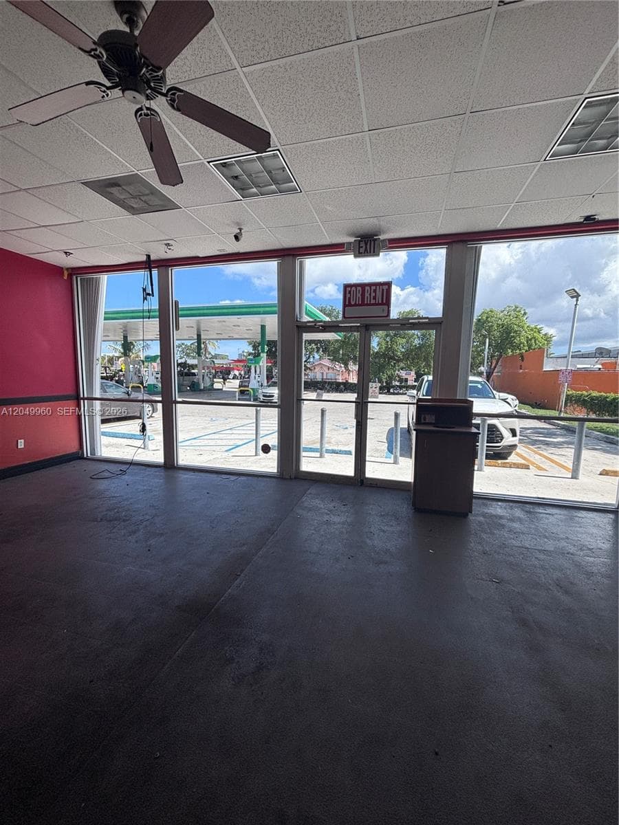 1 NW 54th St, Miami, FL 33127 — zdjęcie 2