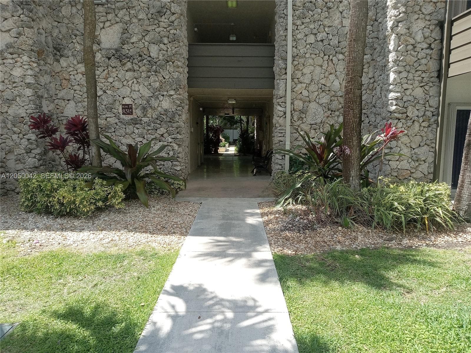 8315 SW 72nd Ave # 303B, Miami, FL 33143 — zdjęcie 2