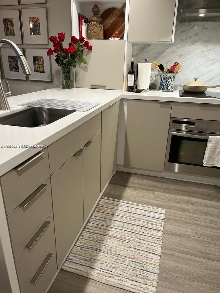 3540 Main Hwy # 204, Miami, FL 33133 — zdjęcie 5
