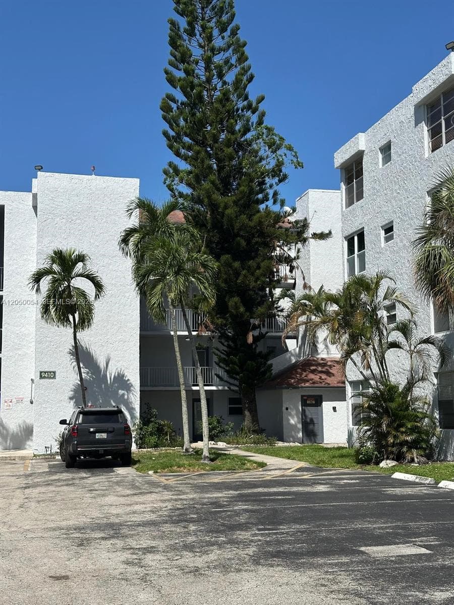 9410 Live Oak Pl # 305, Davie, FL 33324 — zdjęcie 2