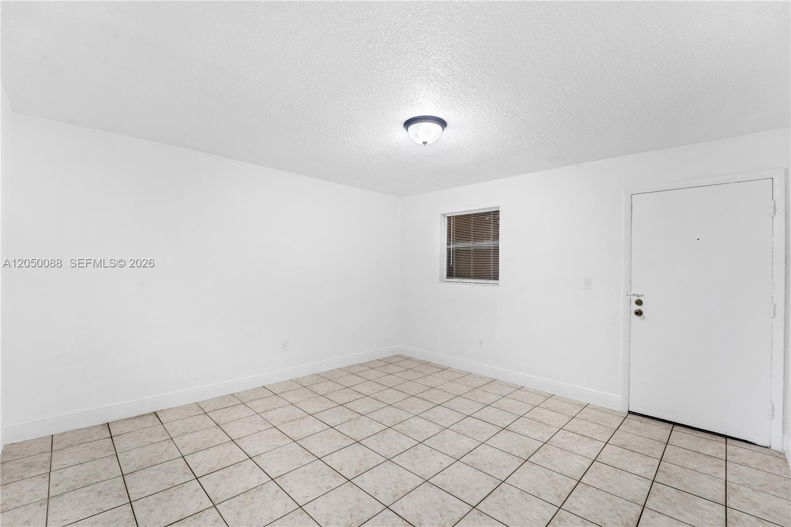 1305 W 53rd St # 420, Hialeah, FL 33012 — zdjęcie 5