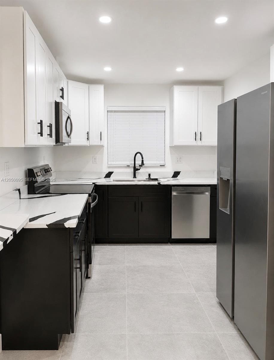 1039 NE 17th Ave # -, Fort Lauderdale, FL 33304 — zdjęcie 4