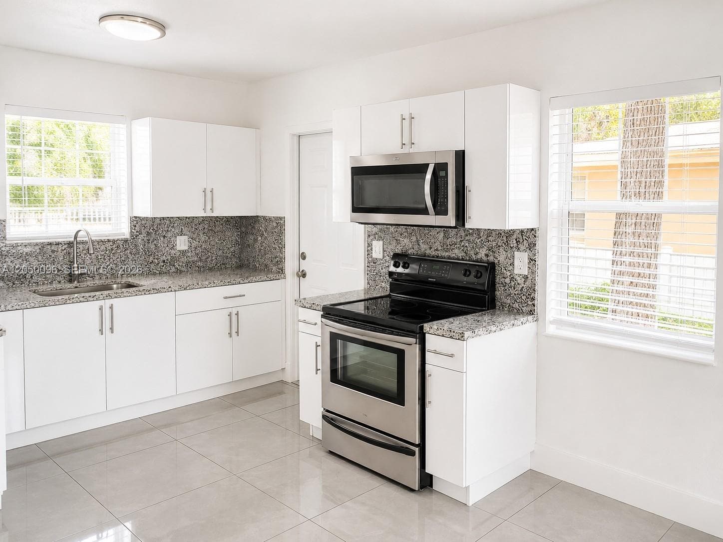 1114 NW 59th St, Miami, FL 33127 — zdjęcie 5