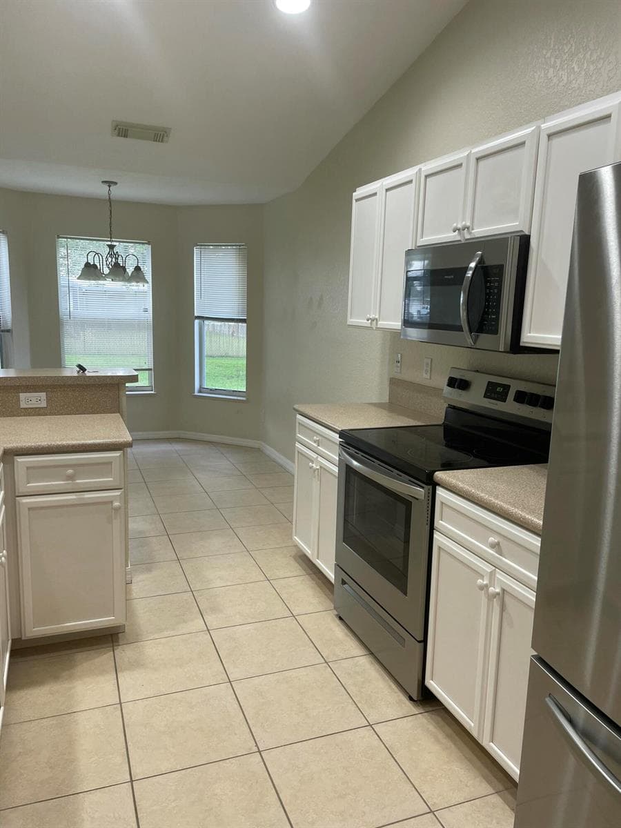 435 SW Lakota Avenue, Port St. Lucie, FL 34953 — zdjęcie 3