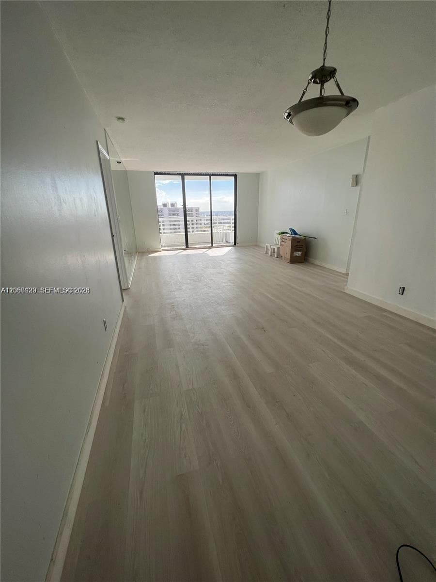3300 NE 192nd St # PH05, Aventura, FL 33180 — zdjęcie 4