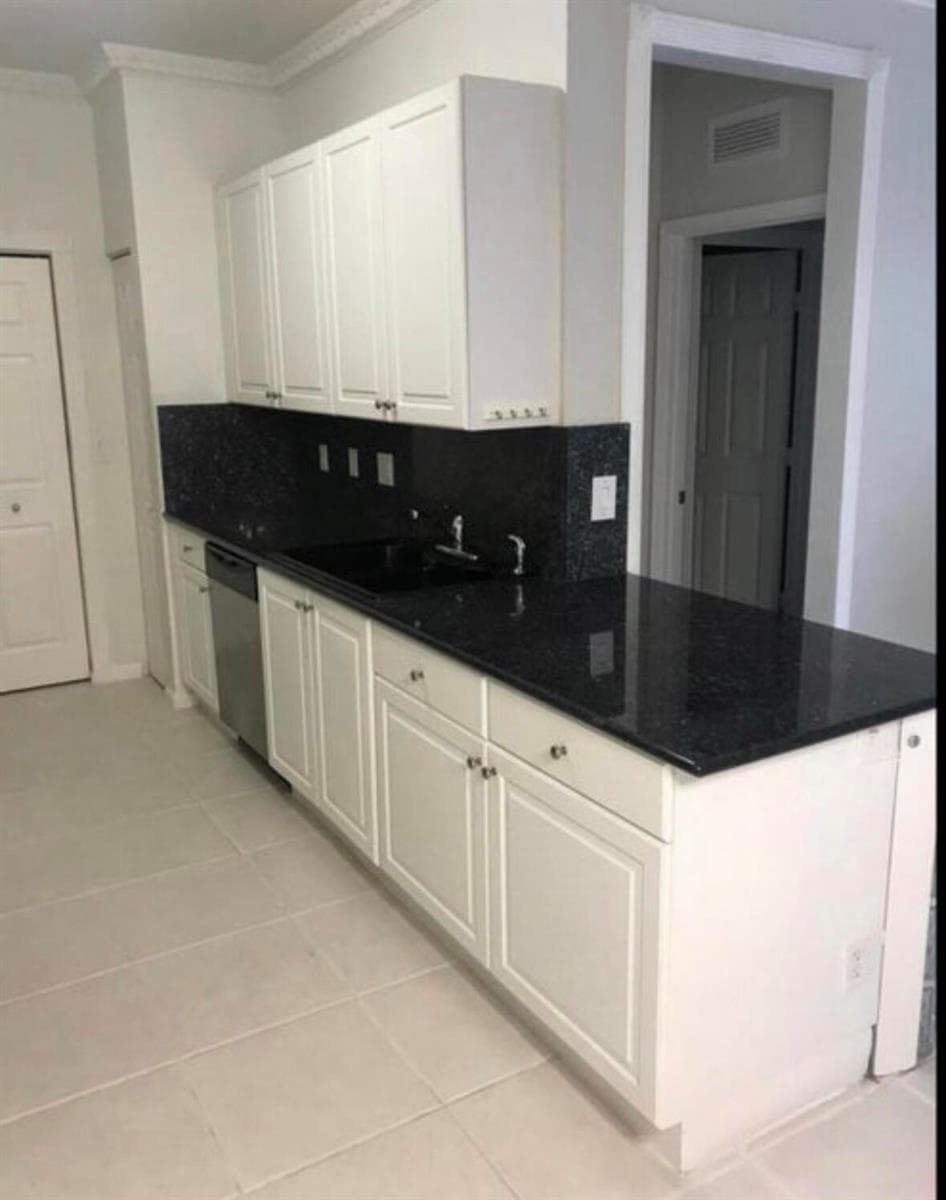 3545 Forest Hill Boulevard # 2, Palm Springs, FL 33406 — zdjęcie 2