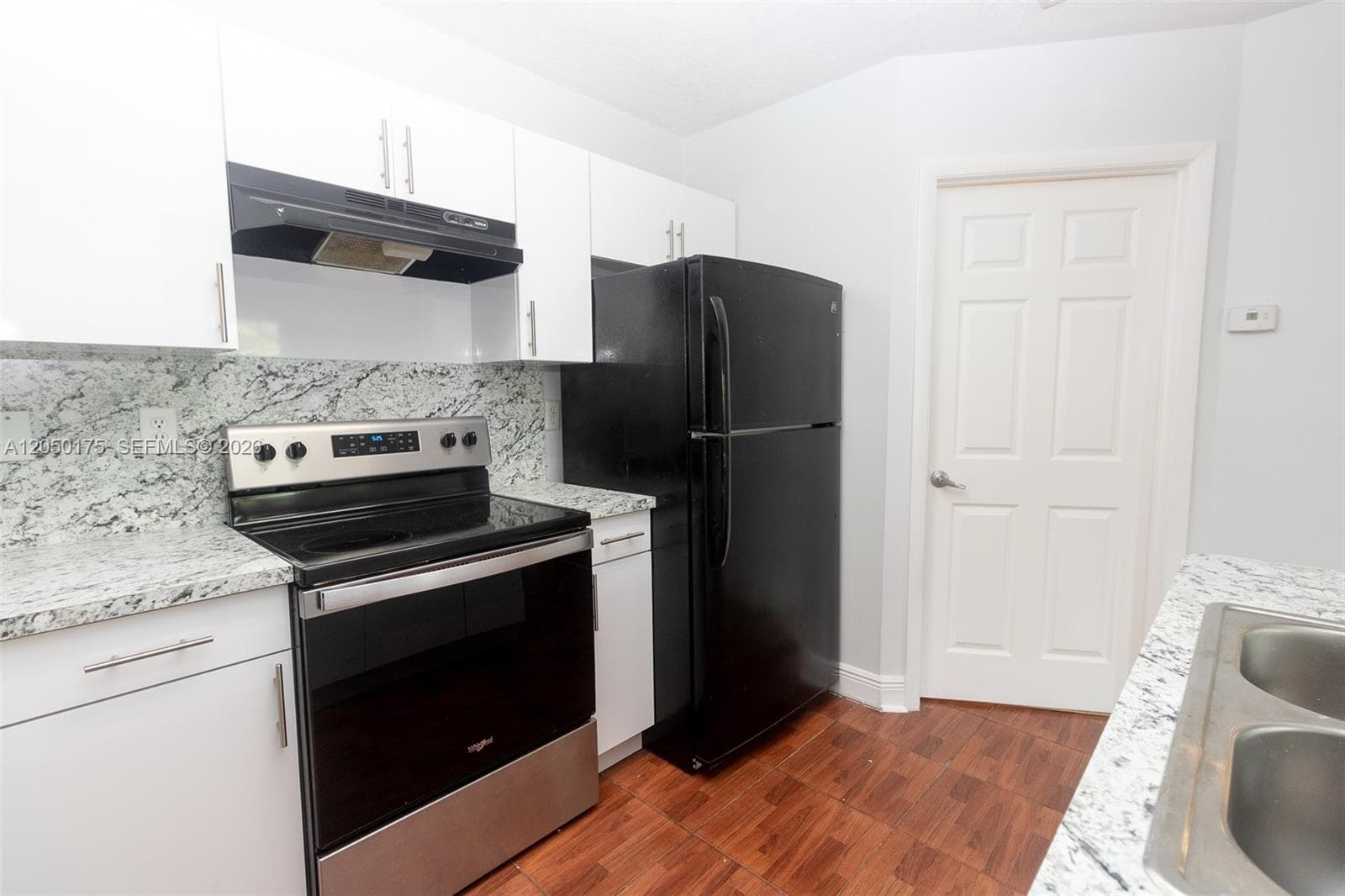 18308 NW 68th Ave # L, Hialeah, FL 33015 — zdjęcie 2