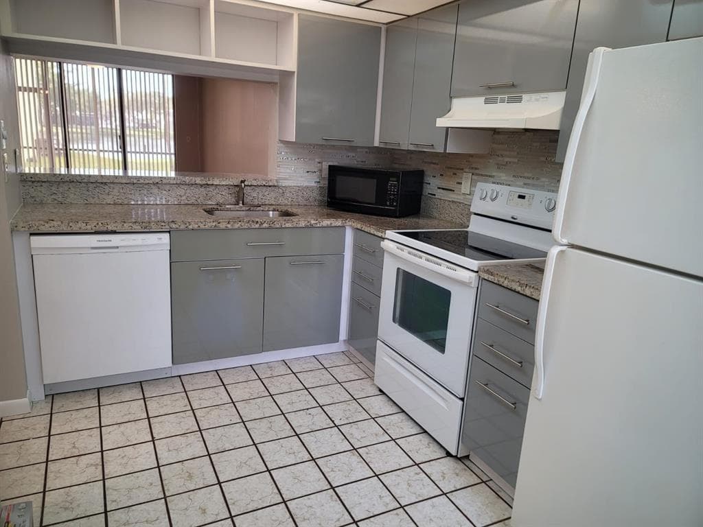 11318 Taft Street, Pembroke Pines, FL 33026 — zdjęcie 3