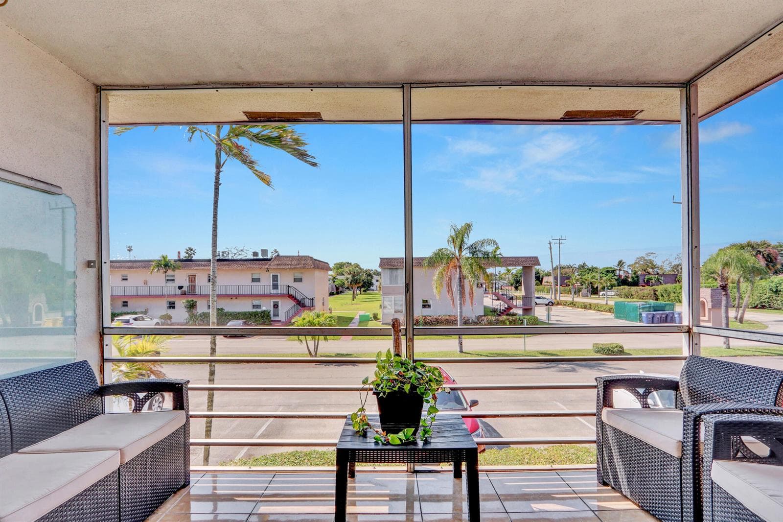 502 Davis Road # 12, Palm Springs, FL 33461 — zdjęcie 5