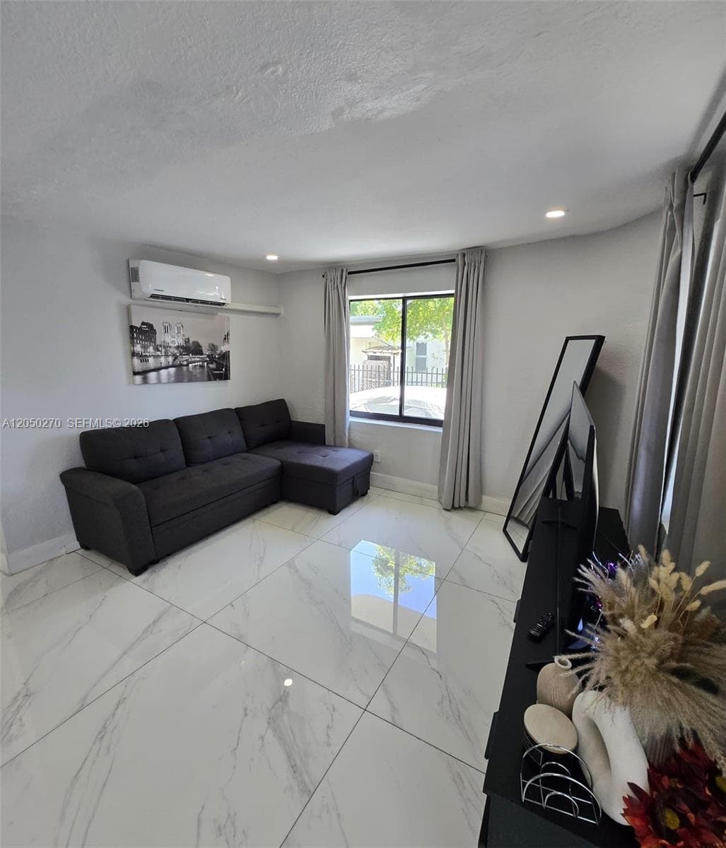 1281 NE 110th St # 1281, Miami, FL 33161 — zdjęcie 4