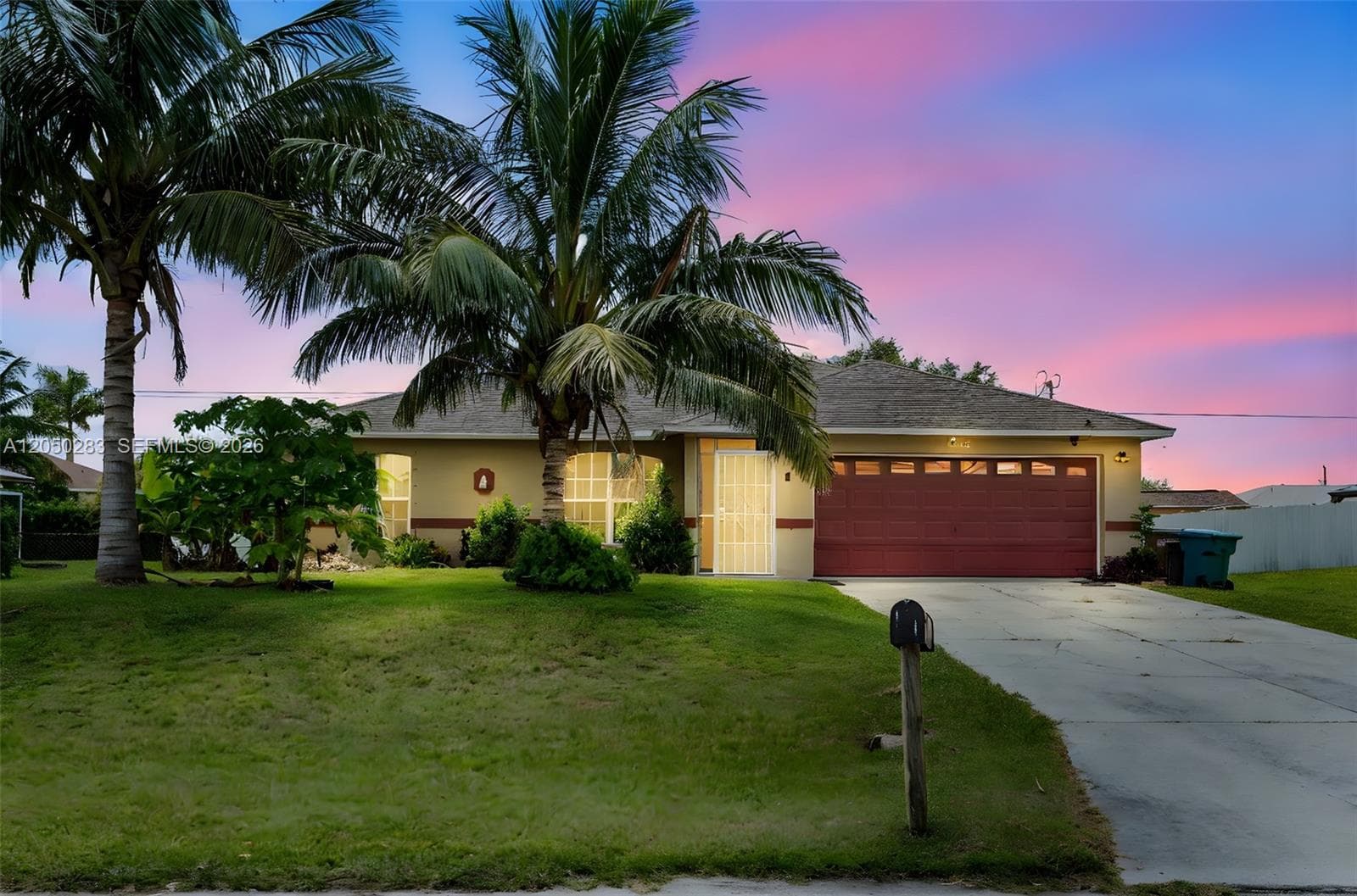 1728 NE 22nd Ter, Other City - In The State Of Florida, FL 33909 — zdjęcie 2