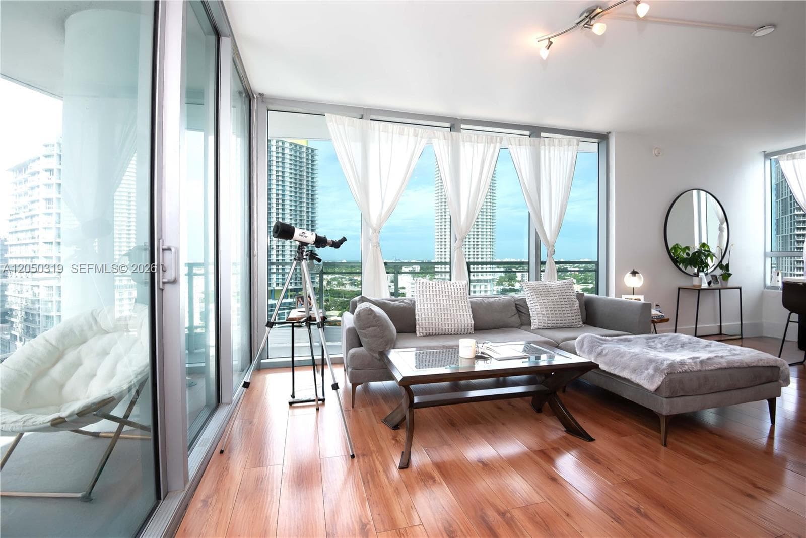 90 SW 3rd St # 2113, Miami, FL 33130 — zdjęcie 3
