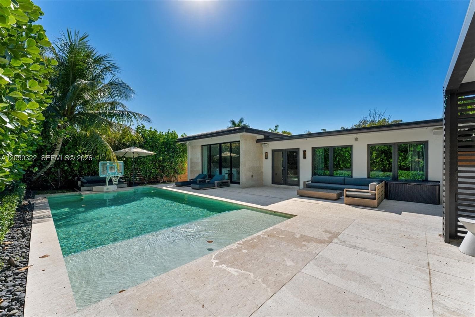 771 Fairway Dr, Miami Beach, FL 33141 — zdjęcie 3