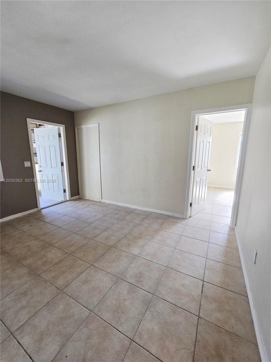 724 SW 7th Ter # 1-2, Hallandale Beach, FL 33009 — zdjęcie 5