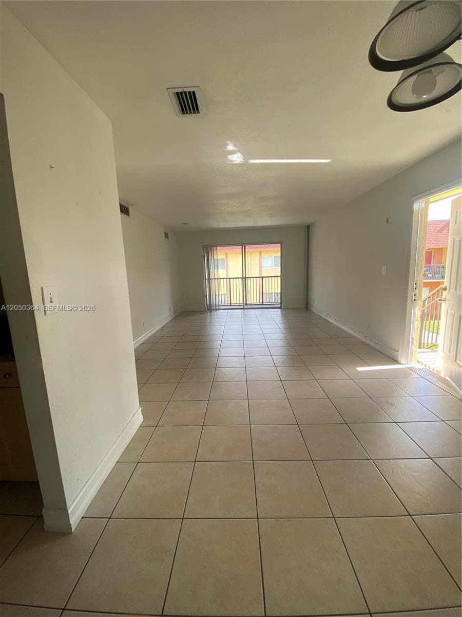 2840 NW 55th Ave # 2D, Lauderhill, FL 33313 — zdjęcie 2