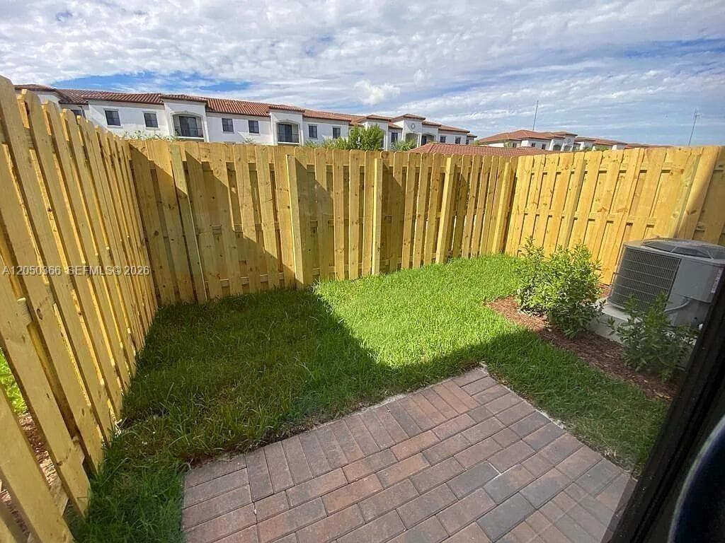 21071 NE 8th Ave # 21071, Miami, FL 33179 — zdjęcie 2