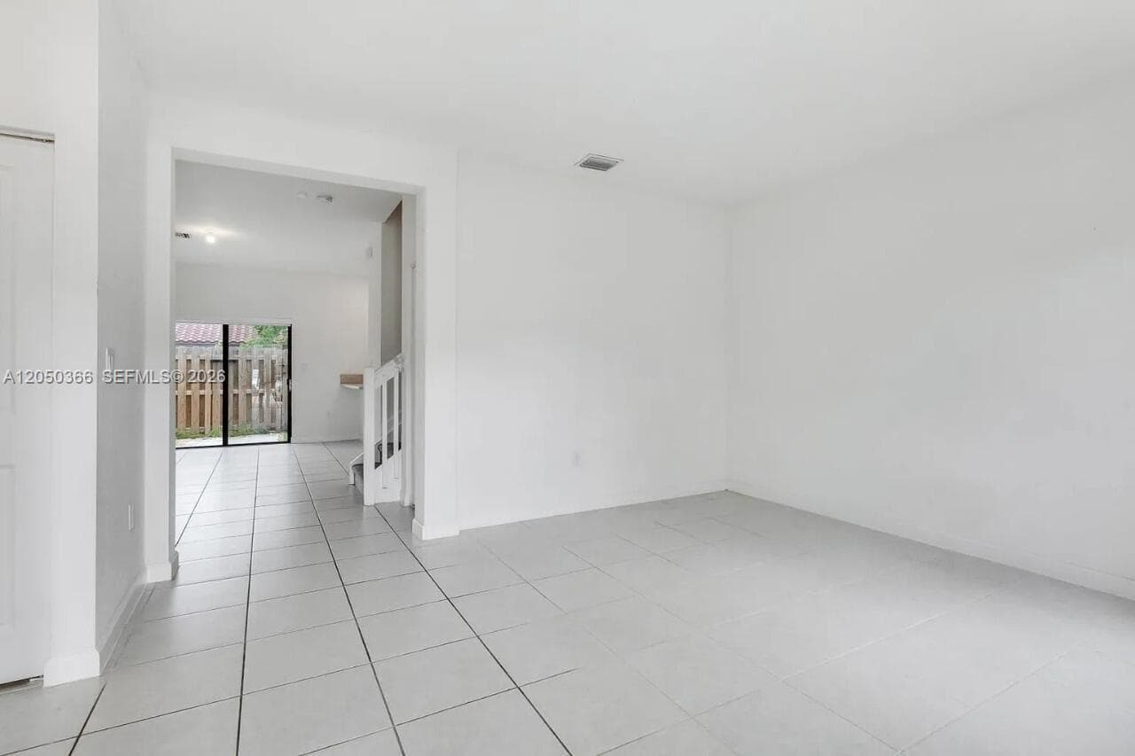 21071 NE 8th Ave # 21071, Miami, FL 33179 — zdjęcie 4
