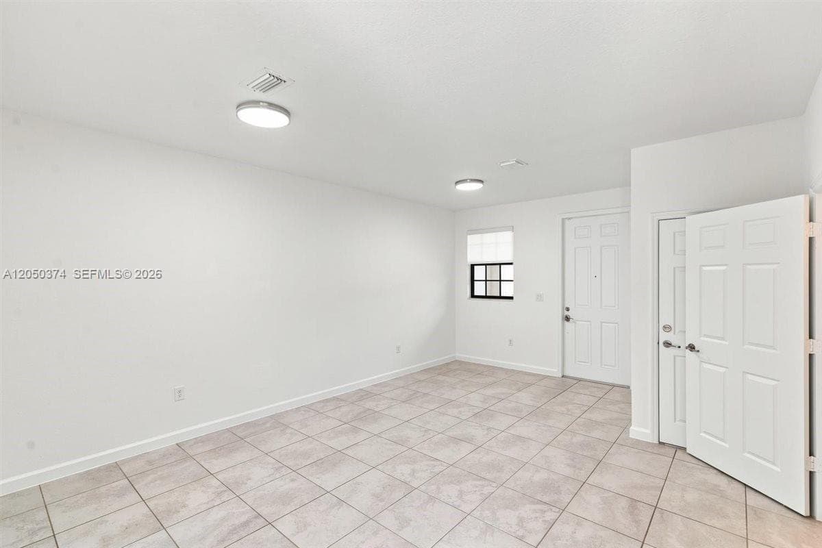 125 SE 34th Ter, Homestead, FL 33033 — zdjęcie 5