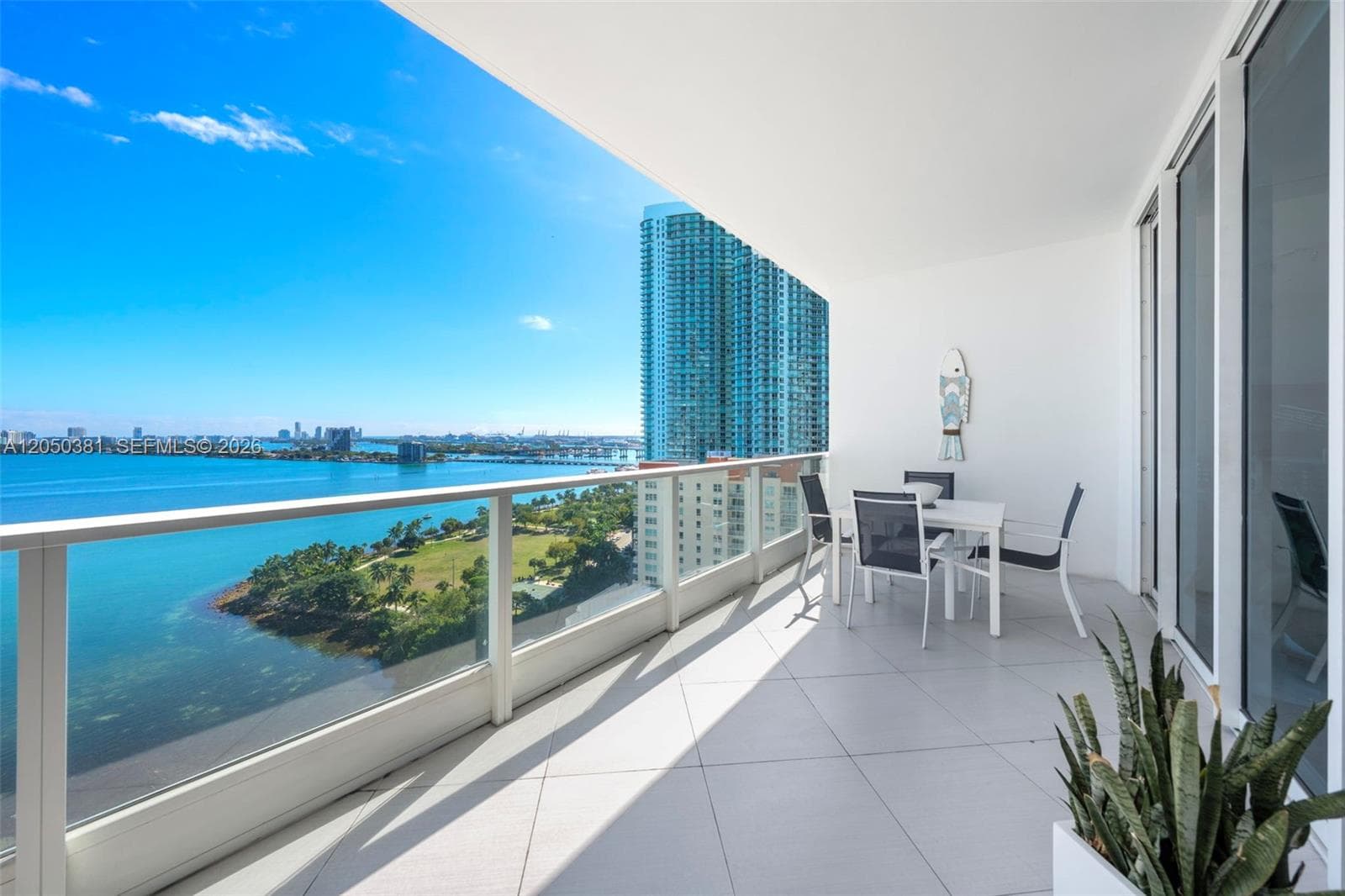 2020 N Bayshore Dr # 1908, Miami, FL 33137 — zdjęcie 3