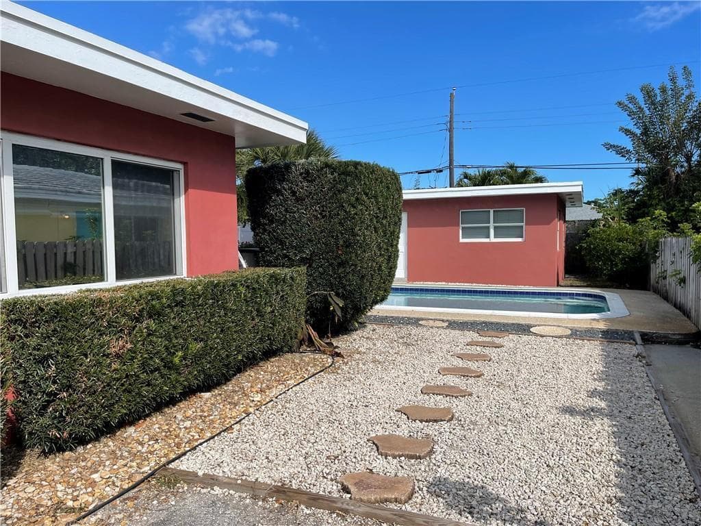 616 NE 11th Avenue, Pompano Beach, FL 33060 — zdjęcie 3
