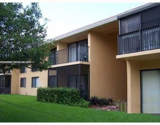 5841 Washington St # 60, Hollywood, FL 33023