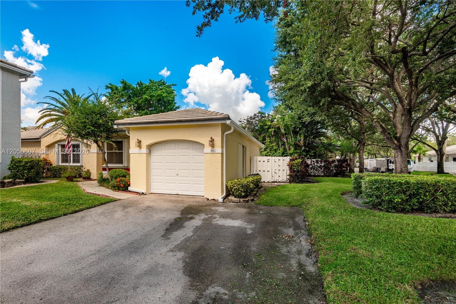 9852 NW 9th Ct, Plantation, FL 33324 — zdjęcie 2