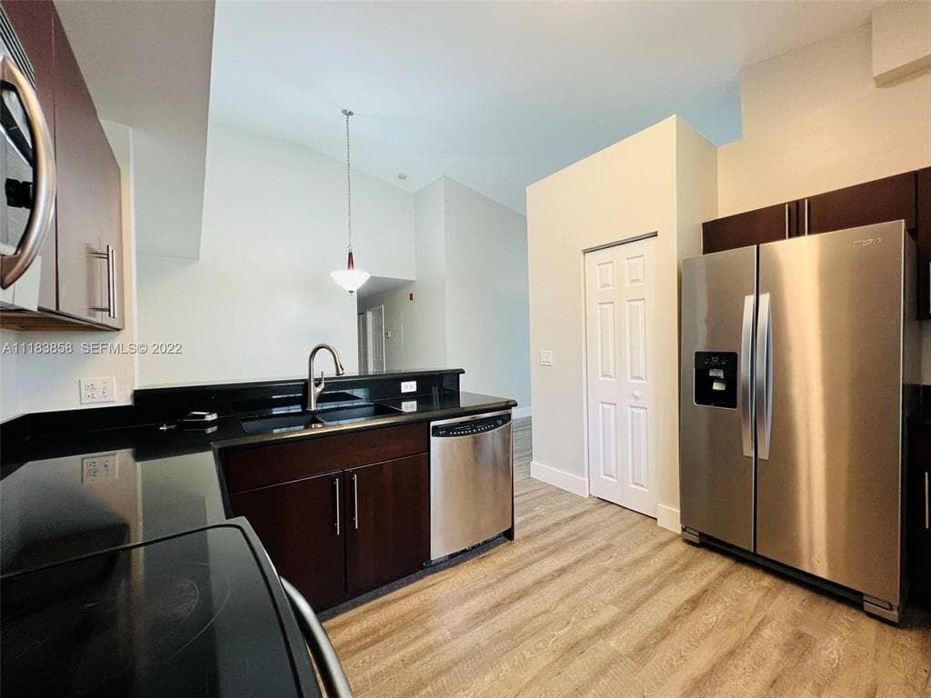 6944 SW 39th Street # B203, Davie, FL 33314